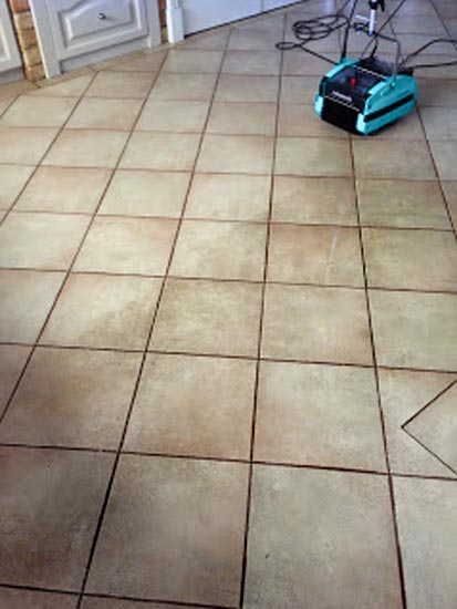 Cleaning Ceramic Tiles Grout - Rotowash